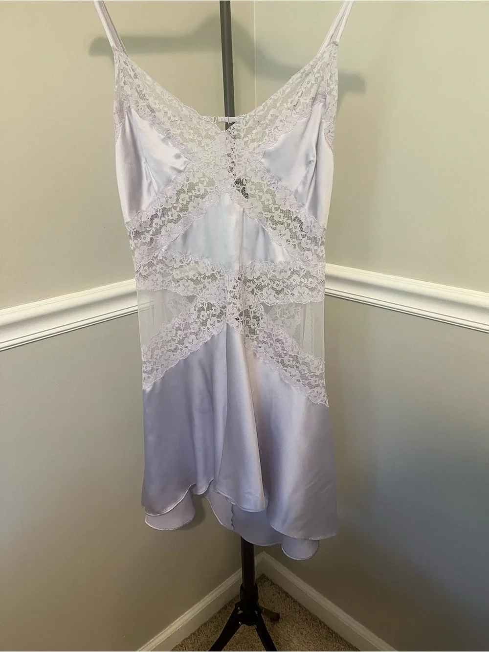 Victoria's Secret Light Lavender Satin & Lace Chemise - Picture 10 of 10